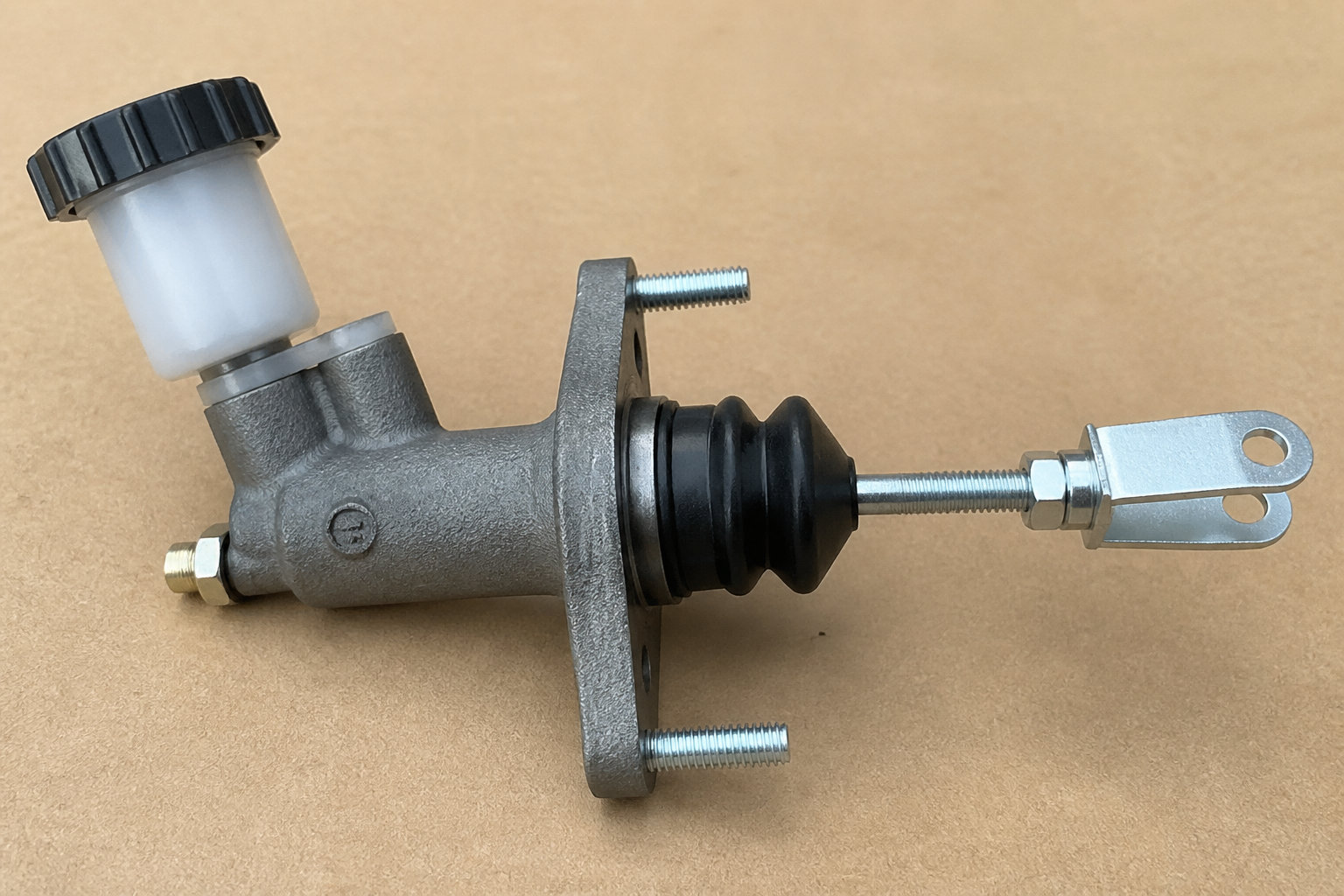 Comprendre le rôle de l'émetteur récepteur sur un embrayage 🛠️