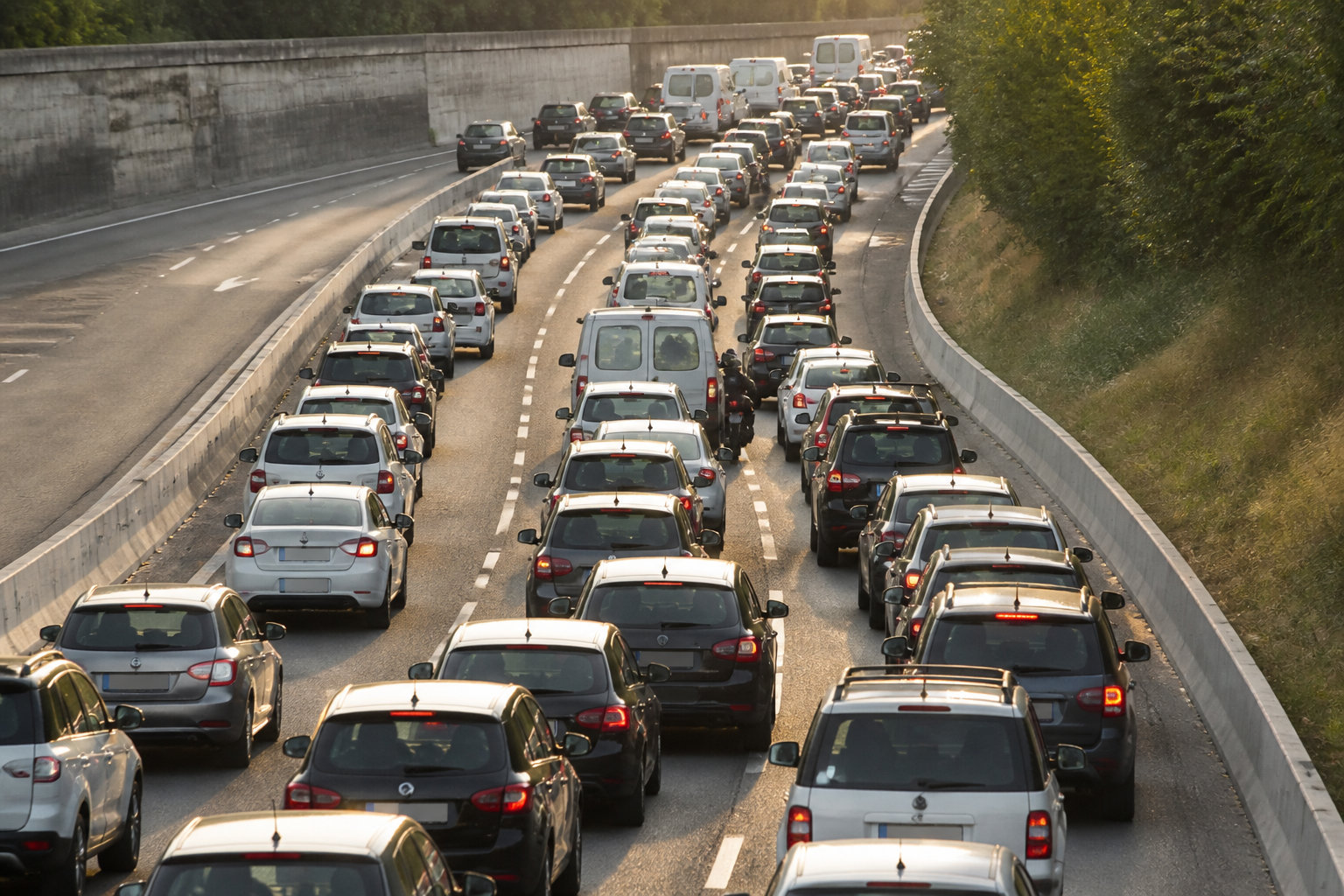 L'effet entonnoir et le paradoxe de la capacité routière